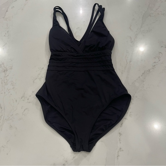 La Blanca Other - La Blanca Black One-Piece Swimsuit